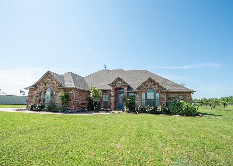 1st image of 128 Noelle Ln