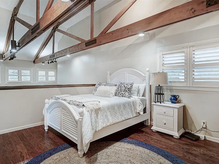 101 W Eagle Dr #101 — Photo 27