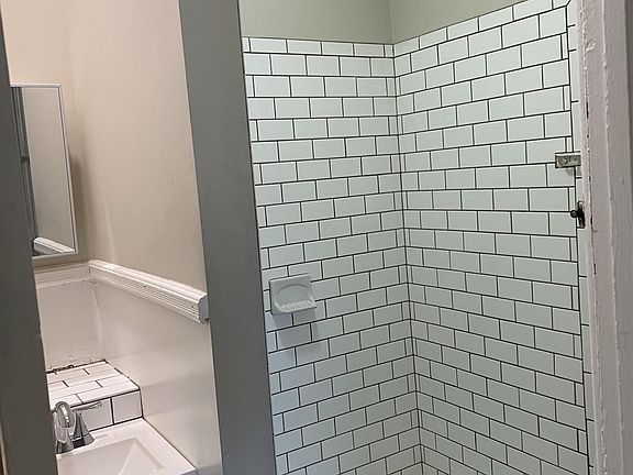 3rd image of 123 Dove St #2