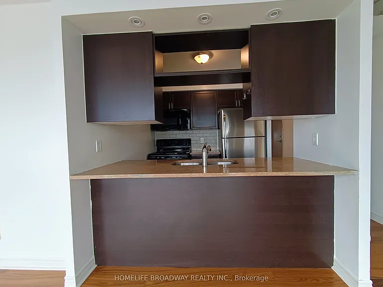 60 Town Centre Ct #1104 — Photo 4