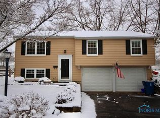 4565 Longfellow Rd, Sylvania, OH 43560