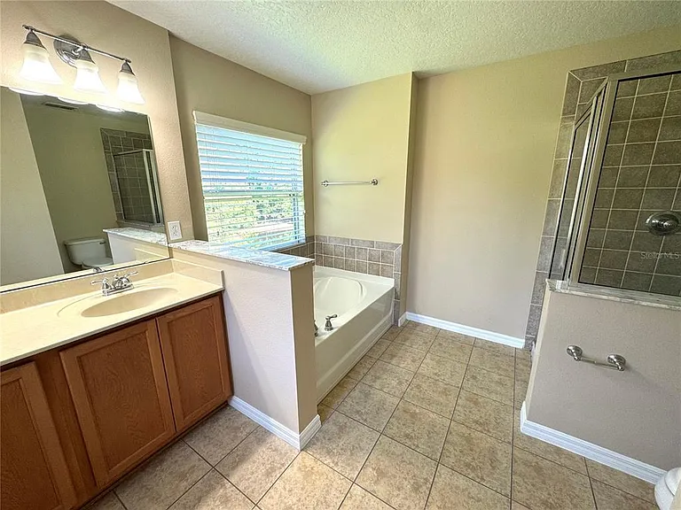516 Penny Royal Pl — Photo 16