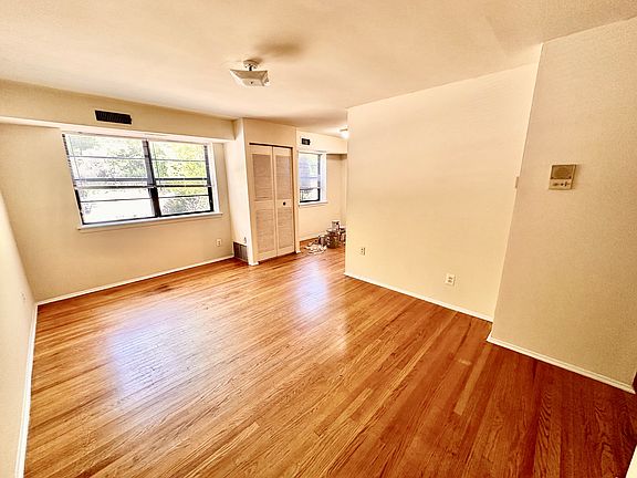 2nd image of 3413 Cresson St APT 1