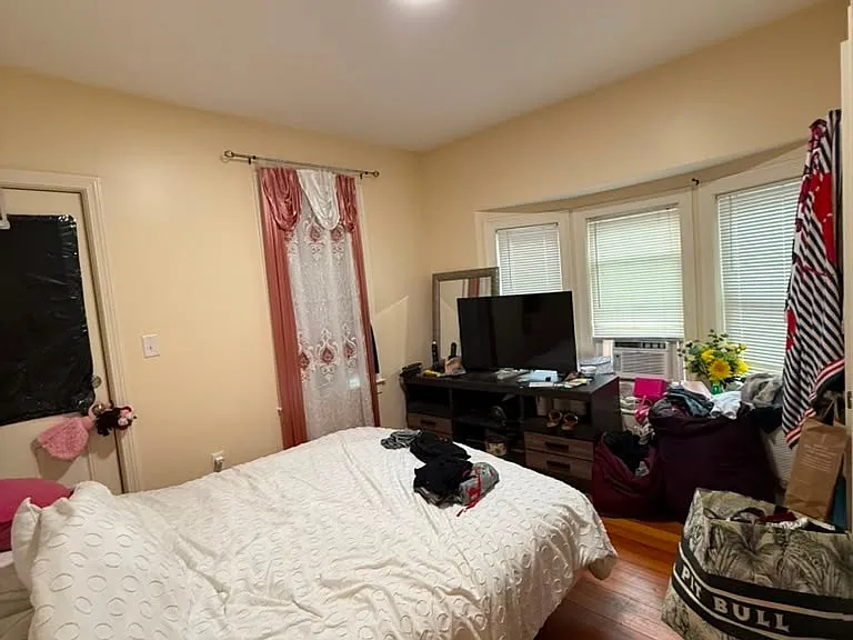 74 Brooks St #2D — Photo 13