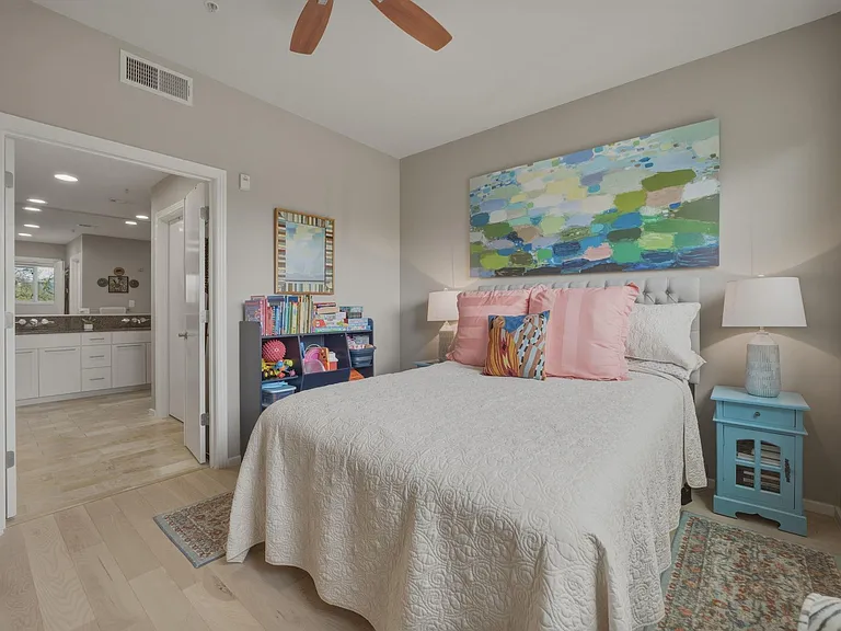 1600 Barton Springs Rd #4305 — Photo 12