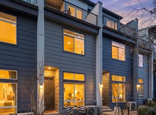 8321 NE 176th Court #104, Kenmore, WA 98028