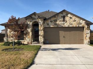 527 Christopher's Cv, Lockhart, TX 78644