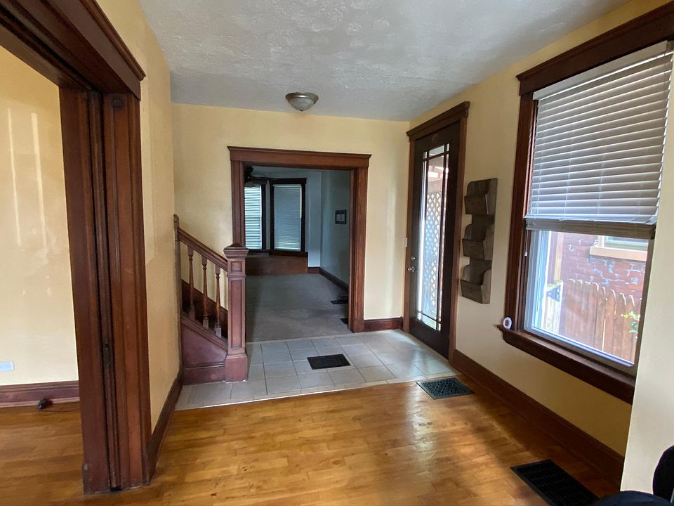 1st image of 3956 Lindley Ave