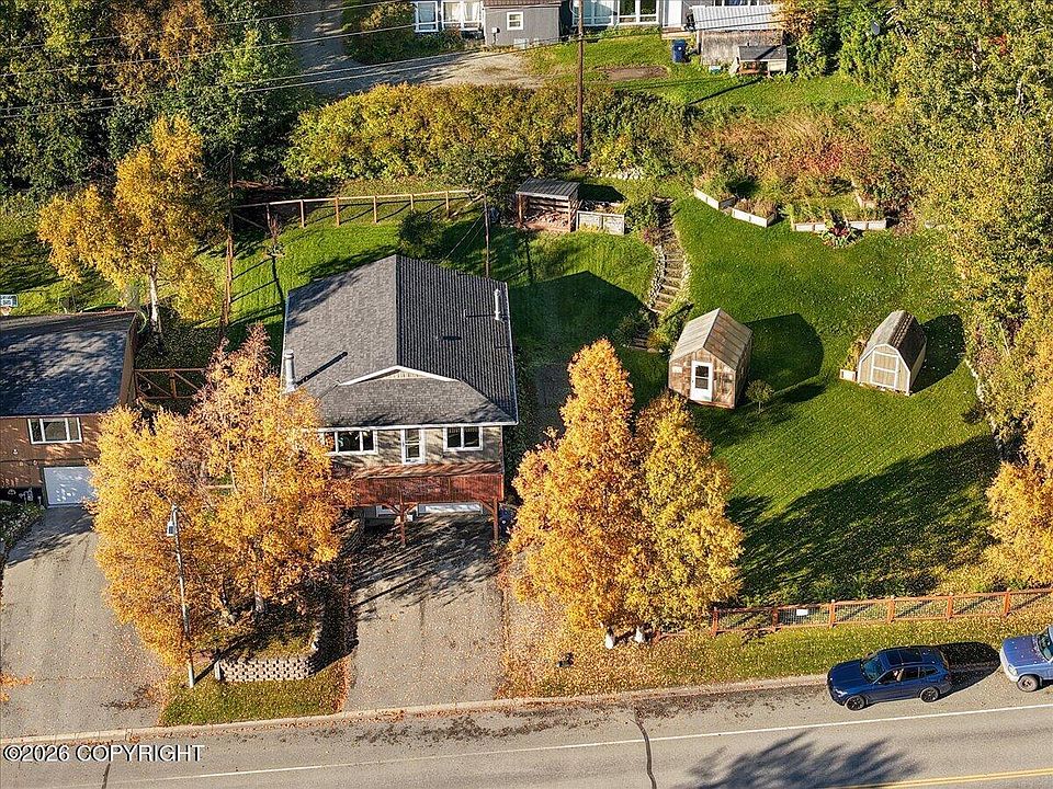 1st image of 456 N Alaska St