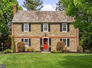 7901 Cobden Rd, Glenside, PA 19038