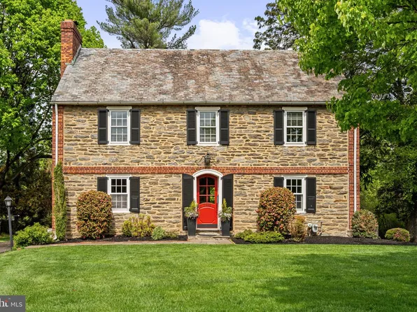 7901 Cobden Rd, Glenside, PA 19038