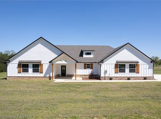 6400 New Hope Rd, Hackett, AR 72937