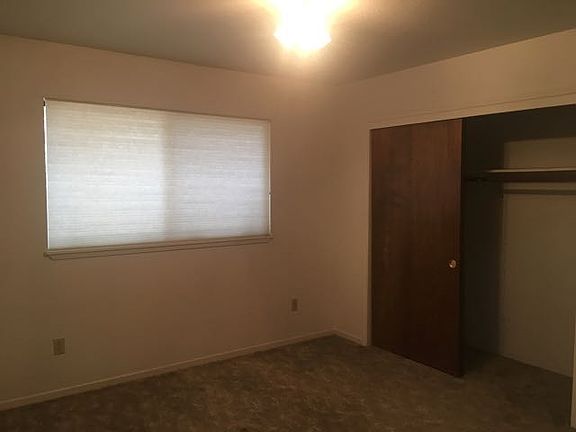 5th image of 249 Sierra Way