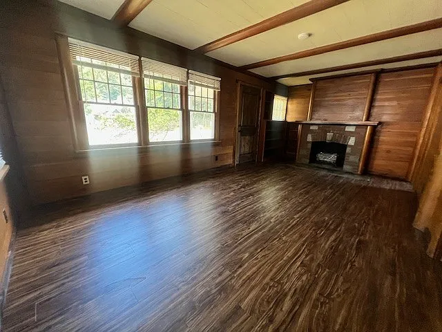 1609 Madeline Ave — Photo 2