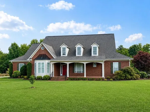 454 Grace Stone Dr, Clarksville, VA 23927