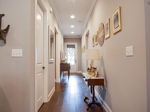 2nd image of 1830 Cherokee Ridge Dr