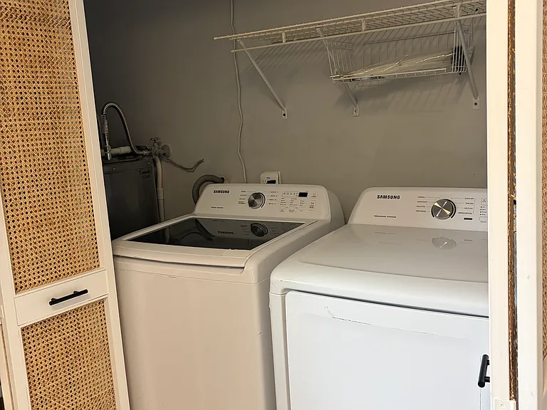 Kitchen with in-unit W/D