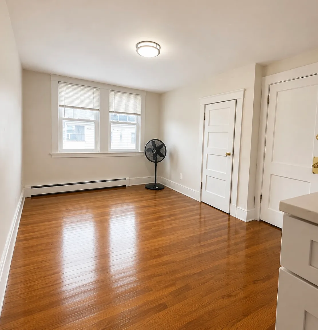 1 bed, 600 sqft, $2,100 — Photo 3