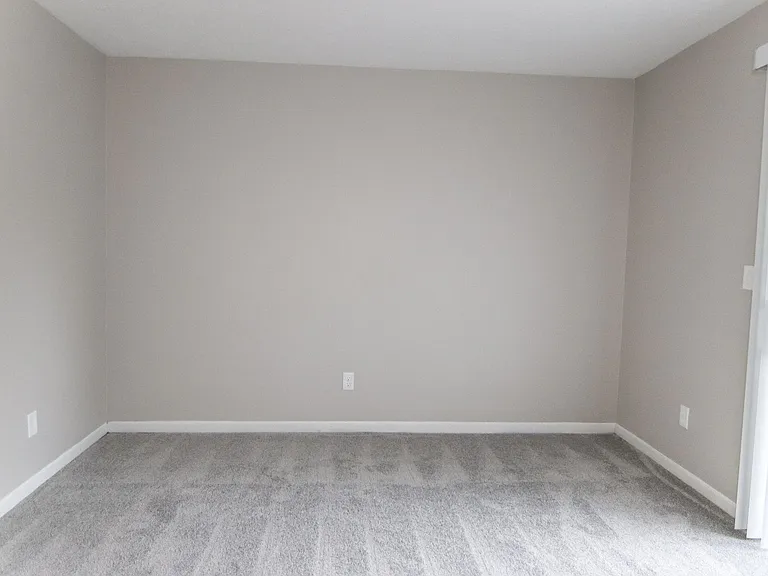 Woodwind Apartments — Photo 43