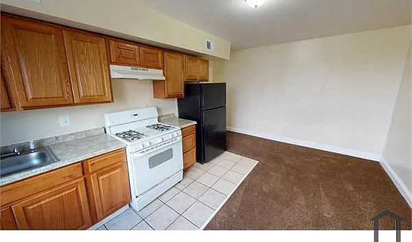 2 bed, $1,700 — Photo 4