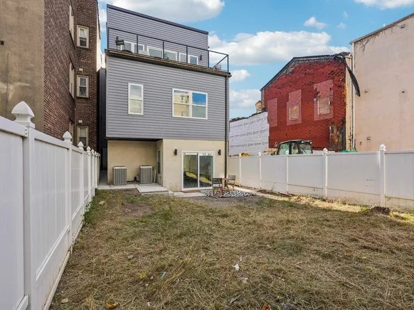 78 Beacon Avenue image 30 of 43