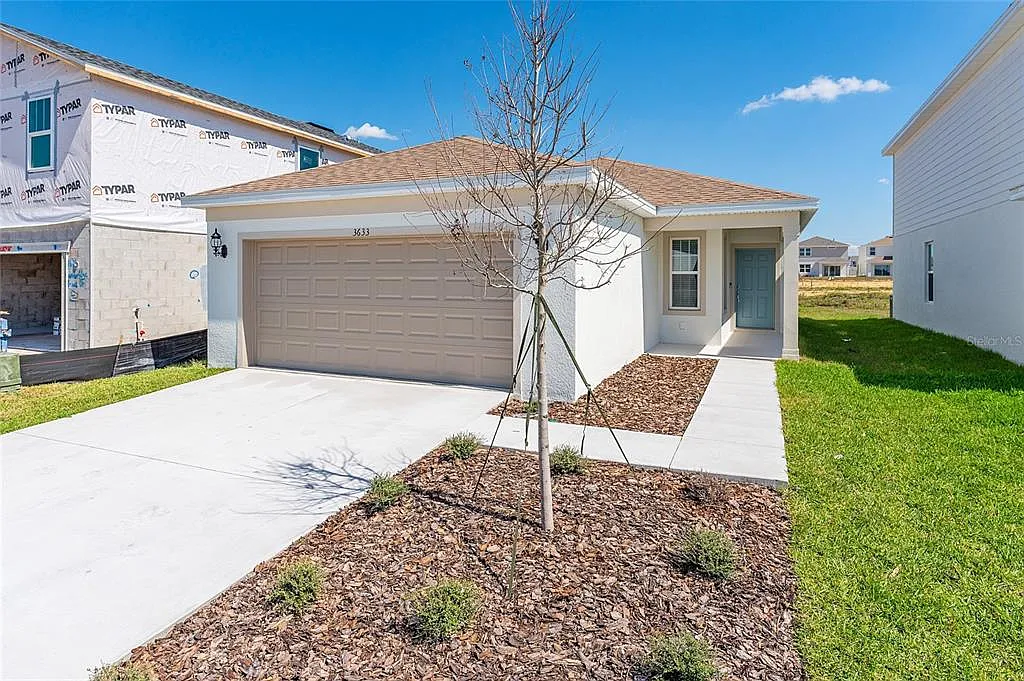 4 bed, 2.0 bath, 1580 sqft, $2,450 — Photo 3