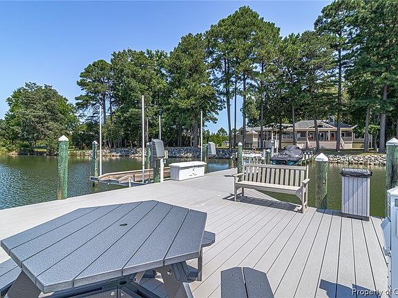 3rd image of 242 Hardings Wharf Dr