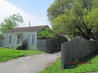 809 N Madison Ave, Beeville, TX 78102