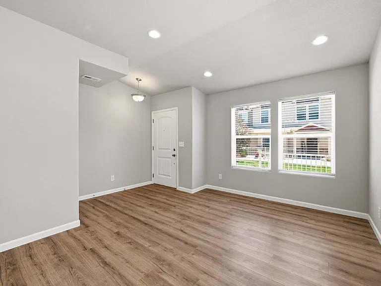 6235 White Wolf Point — Photo 6