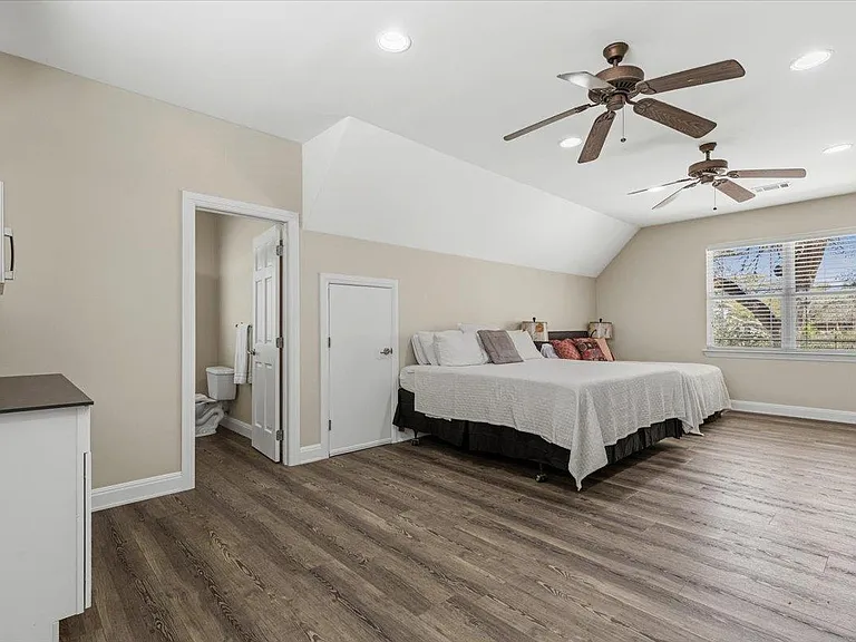 25207 Lake View Dr — Photo 22