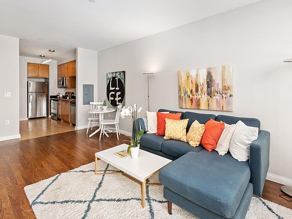 2nd image of 888 7th St Unit 213