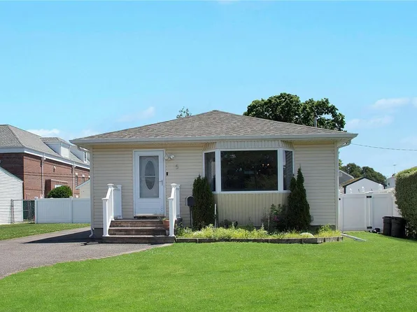 5 Lincoln, Plainview, NY 11803