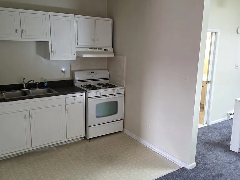 1819 W Madison Ave #3 — Photo 5