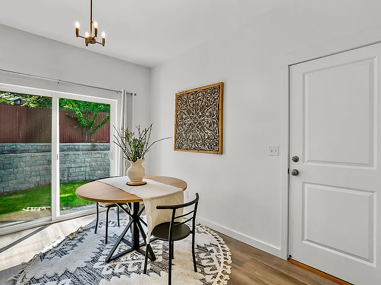 1320 Weaver Way — Photo 15