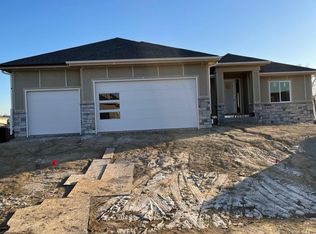 18413 Burdette St, Elkhorn, NE 68022