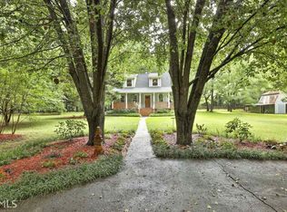 678 Antioch Rd, Fayetteville, GA 30215
