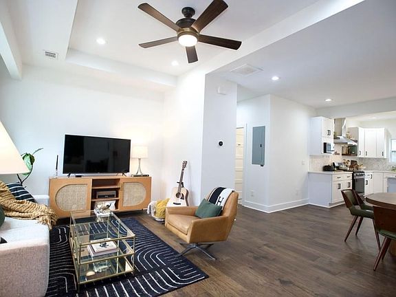 3rd image of 1718 Line St