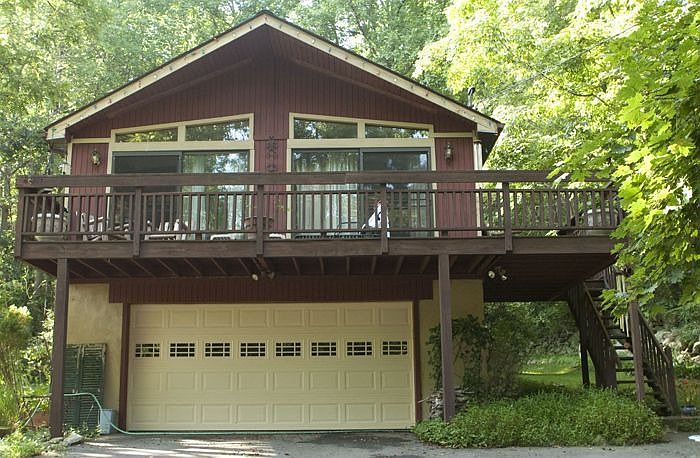 33 Cat Swamp Road