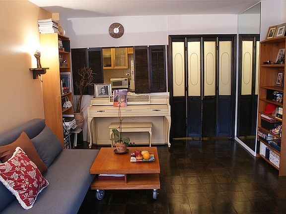 4th image of 340 E 93rd St APT 17D