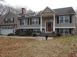 12 Snowcrest Dr, Attleboro, MA 02703