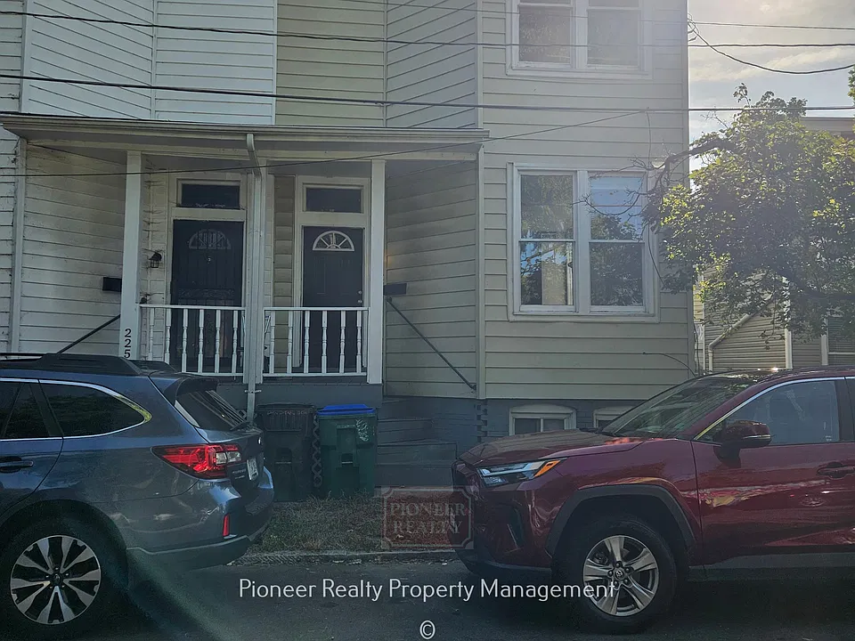 227 S Pine St