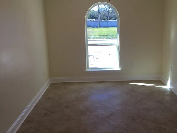 2101 W Christie Dr, Saint Bernard, LA 70085