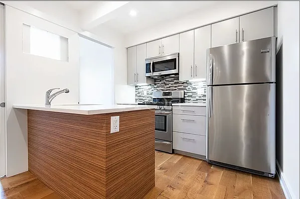 Rented by Brick&Mortar | media 16