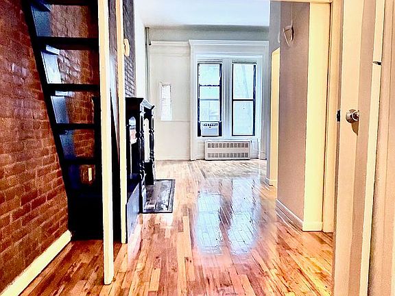 2nd image of 62 W 84th St #1