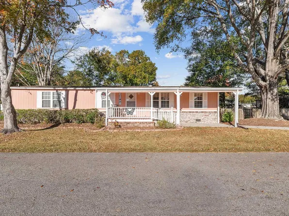 22 Crooked Island Circle, Murrells Inlet, SC 29576