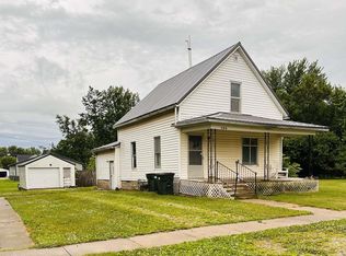 406 E Cass St, Montezuma, IA 50171