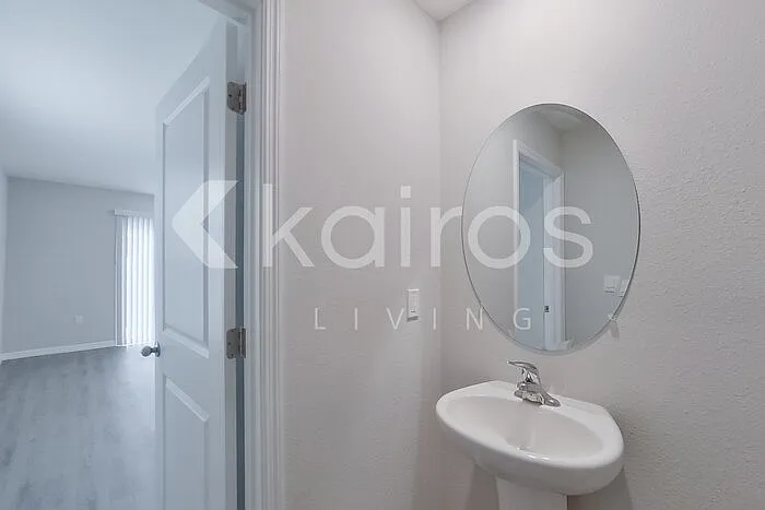 8590 SW 43rd Ter — Photo 12