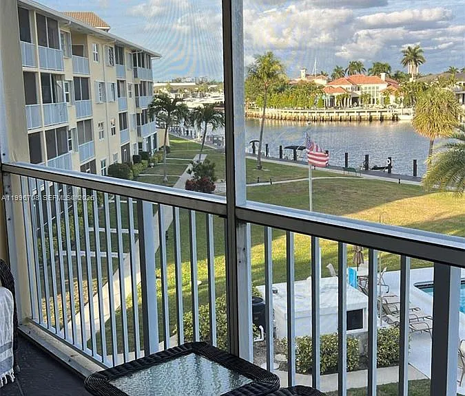 230 N Federal Hwy #305 — Photo 5