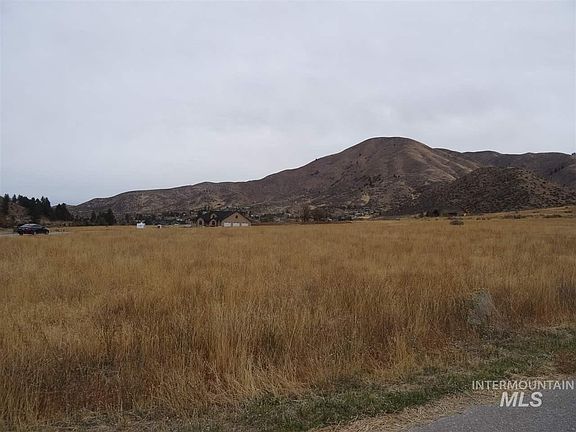 3rd image of Tbd Camas Dr