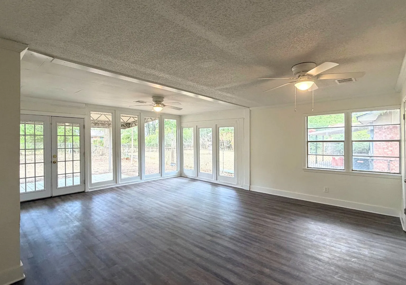4 bed, 2174 sqft, $2,000 — Photo 4